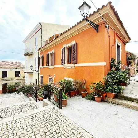 Pgs Immobiliare Srls Residenza Luisa Bilocale Con Terrazza Vista Mare In Centro Storico La Maddalena (Sassari)