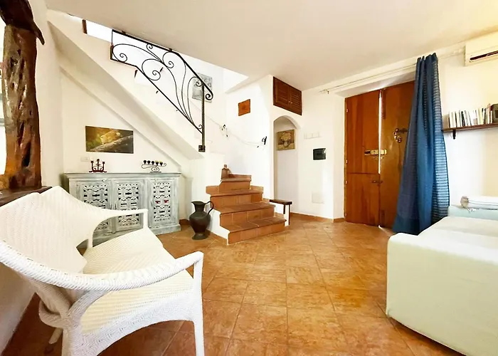 Apartment Laureliving Holiday Home Residenza Luisa *